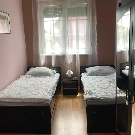 Eva Apartmanhaz Balatonlelle Exterior photo