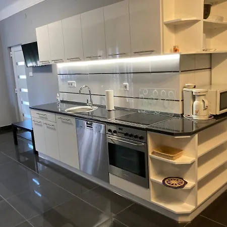 Eva Apartmanhaz Balatonlelle Exterior photo