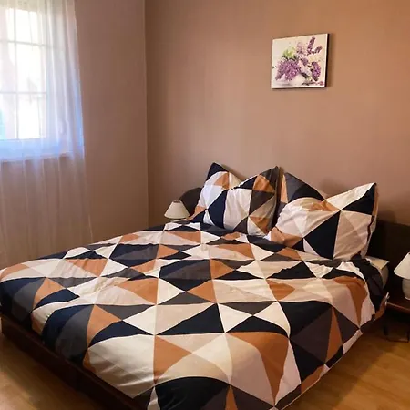 Eva Apartmanhaz Balatonlelle Exterior photo