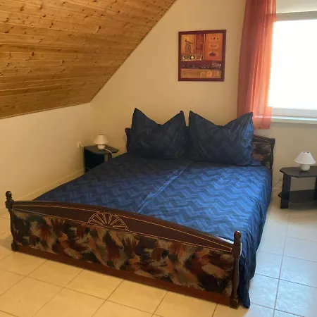 Eva Apartmanhaz Balatonlelle Exterior photo