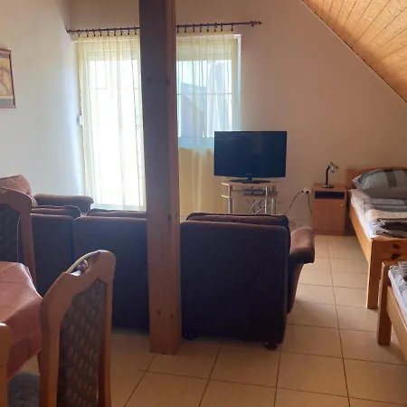 Eva Apartmanhaz Balatonlelle Exterior photo