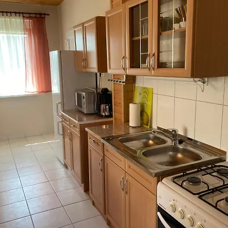 Eva Apartmanhaz Balatonlelle Exterior photo