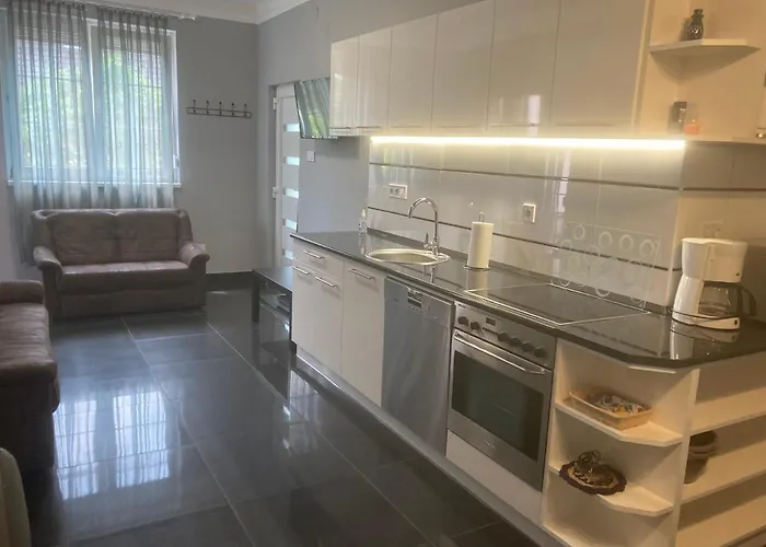 Eva Apartmanhaz