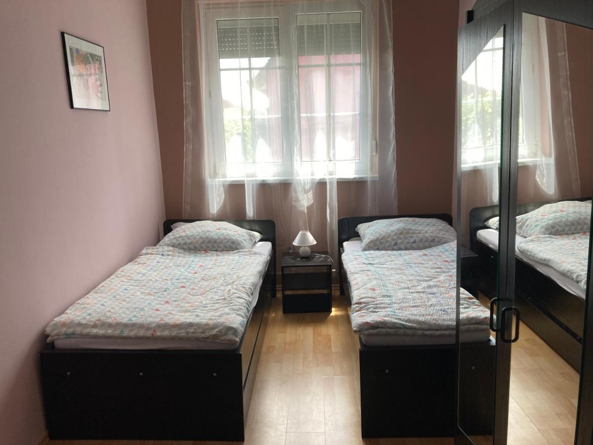 Eva Apartmanhaz * Balatonlelle