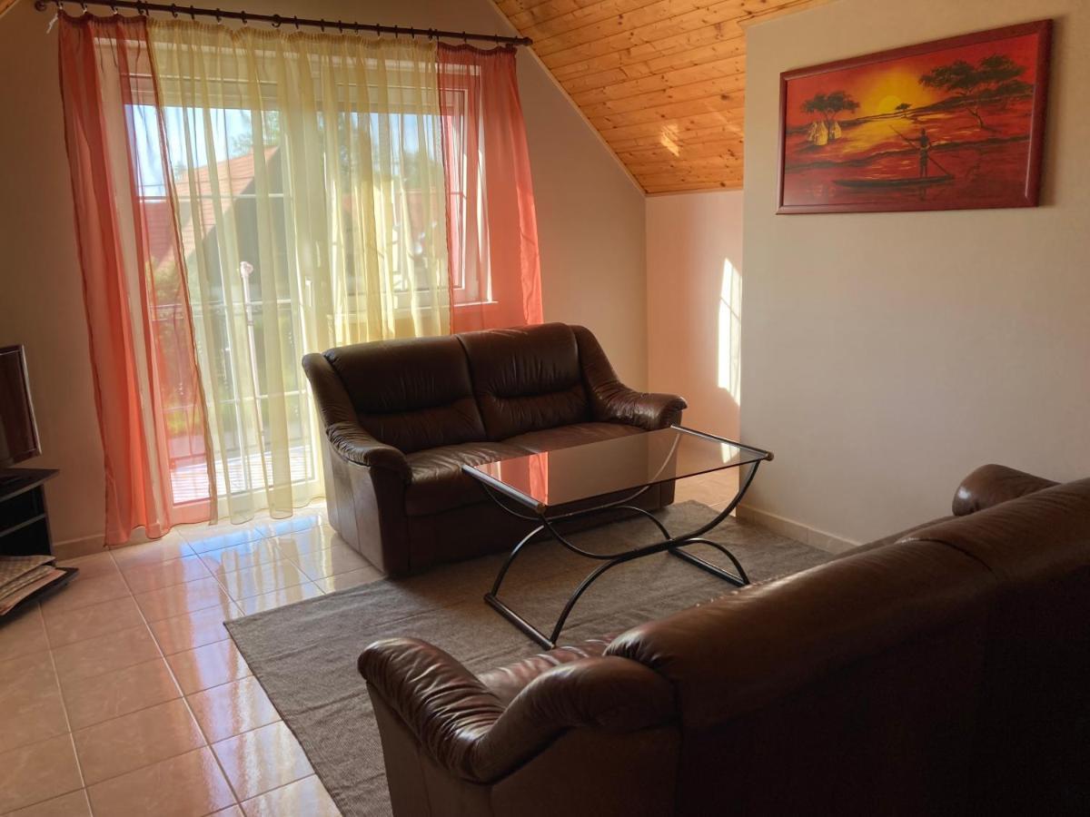 Eva Apartmanhaz