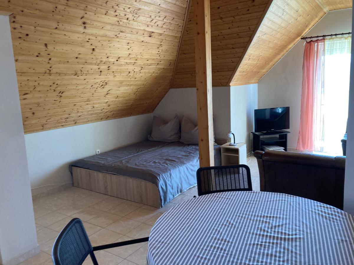 Apartment Eva Apartmanhaz Balatonlelle