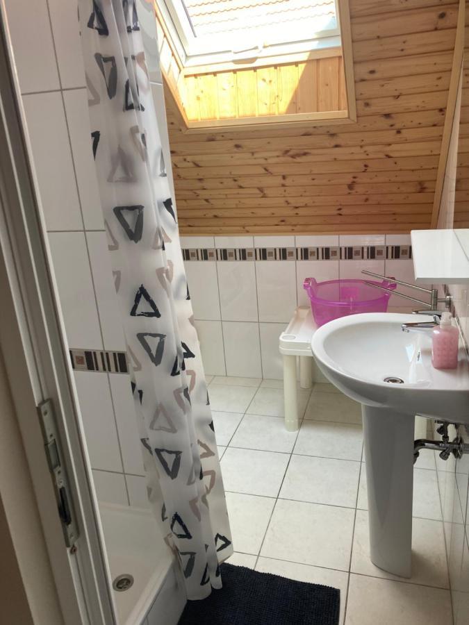 Eva Apartmanhaz *