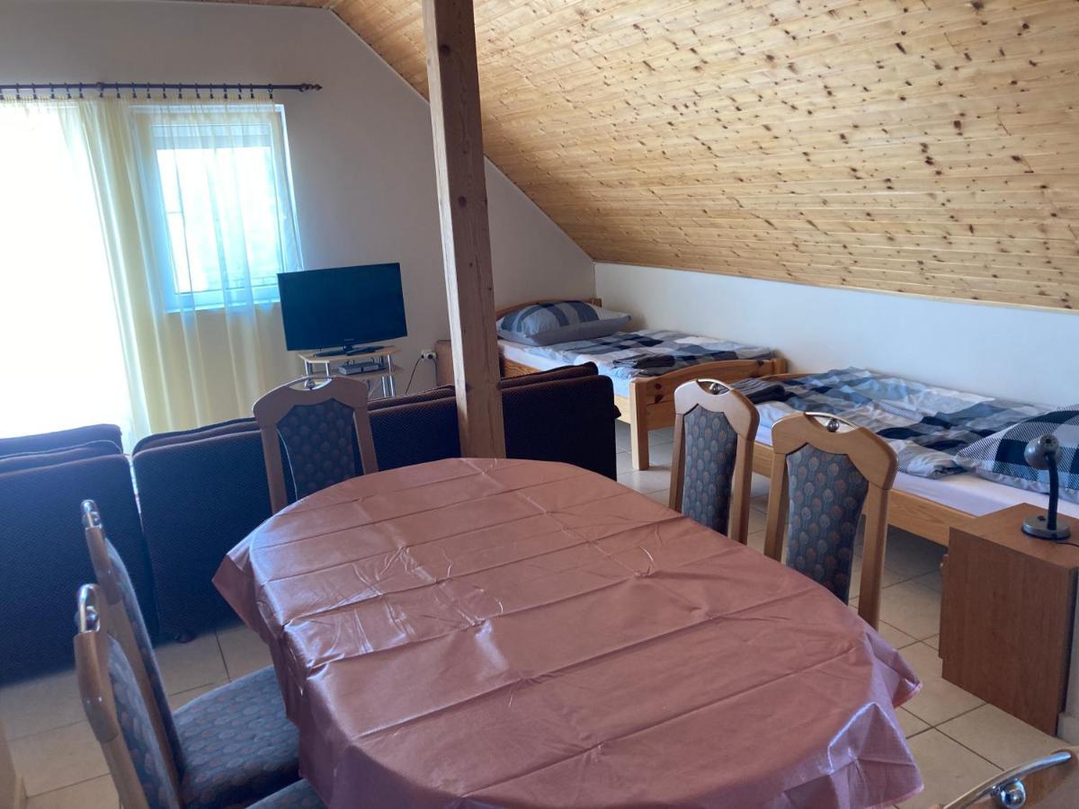 Eva Apartmanhaz Apartment