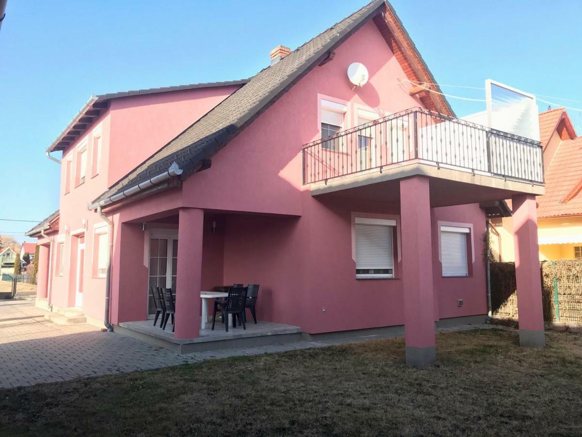 Eva Apartmanhaz Balatonlelle